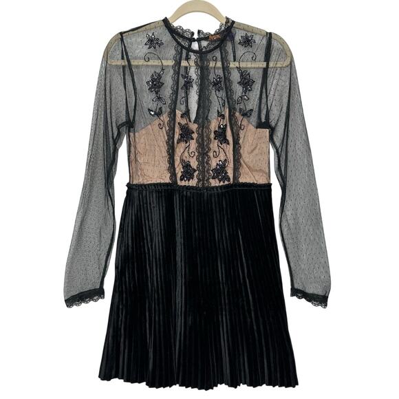 Free People Ariel Black Tulle and Velvet Mini Cocktail Dress size 8 - Picture 4 of 9